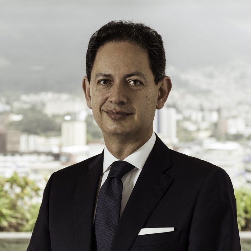 Xavier-Rosales-abogados-ecuador